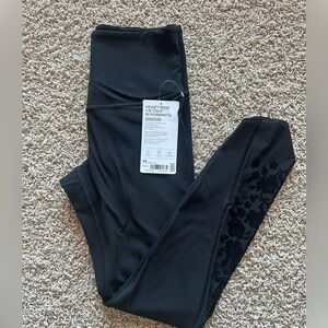 Athleta NWT Velvet Rose Leggings Size XS